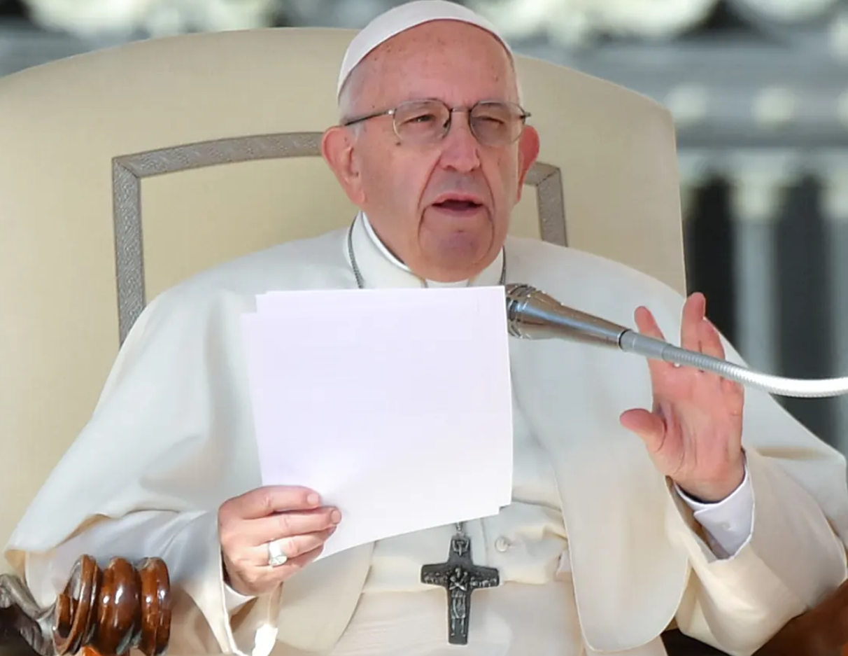 Pope Francis Authorizes Priests To Bless Same Sex Couples Adomonline