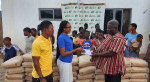 Pilot Queen Princess Duncan Donates Cash, Cement bags to New Life Orphanage to mark birthday