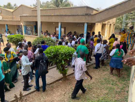 Parents storm WAEC office in Kumasi over wards’ withheld results