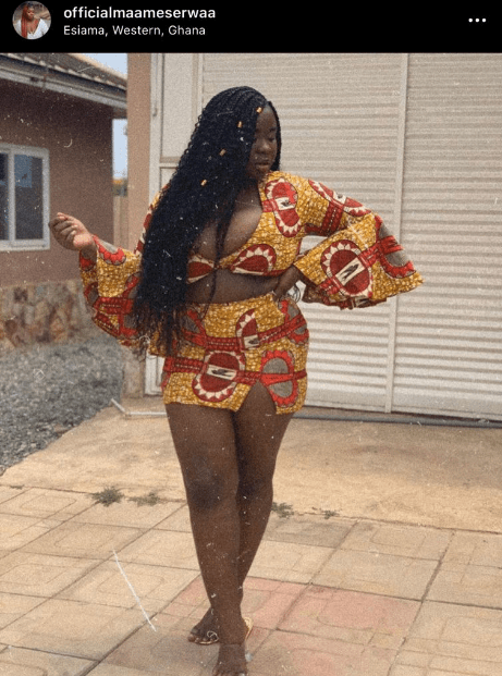 Actress Maame Serwaa displays cleavage in this photo