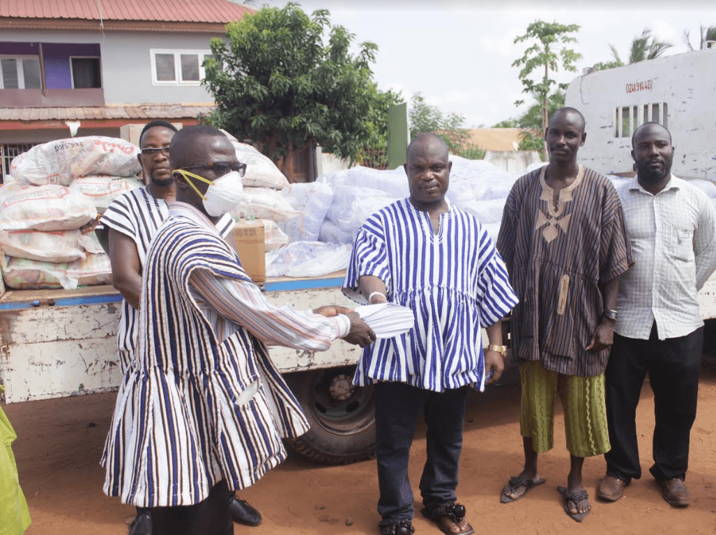 COVID-19: Gbetseli chief feeds aged in his community