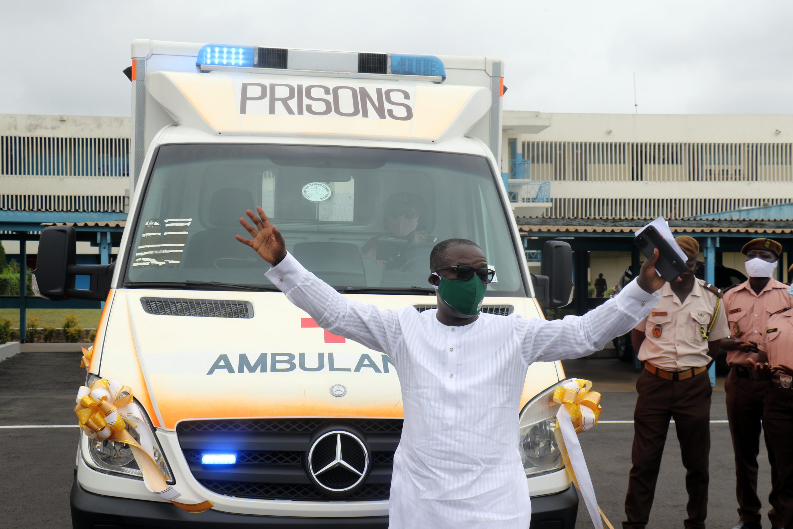 Rev Owusu Ansah, Adom FM donate ambulance to Ghana Prisons Service ...