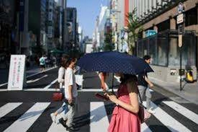 The Japanese city that banned ‘smartphone-walking’