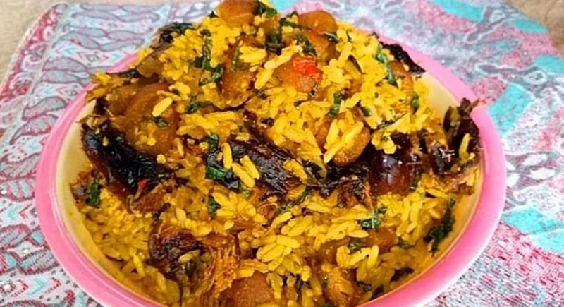 Everybody should know how to make this concoction rice - Adomonline.com