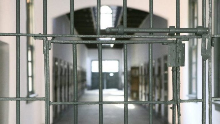 former-prisoner-reveals-what-happens-if-someone-dies-in-jail