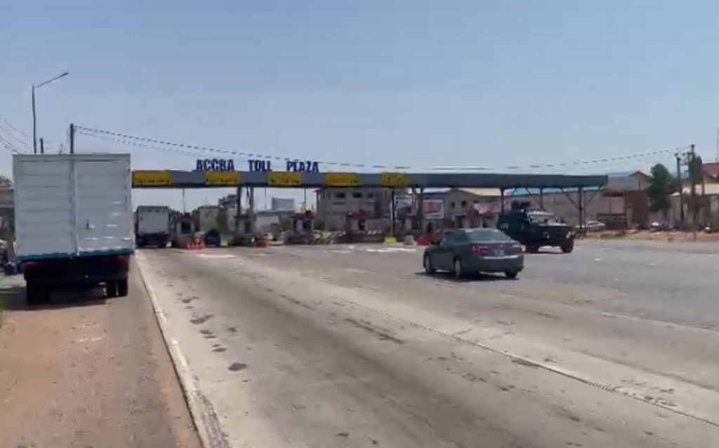 toll-collectors-at-tema-toll-plaza-demand-salary-arrears-adomonline