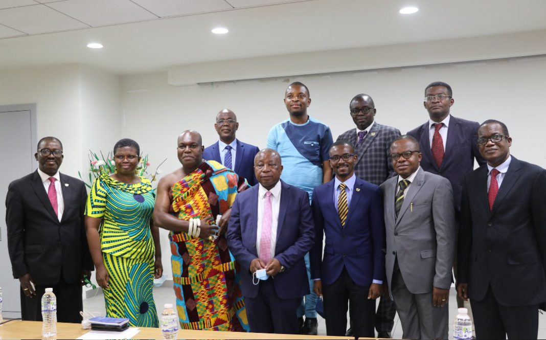 health-minister-inaugurates-ghana-college-of-pharmacists-board