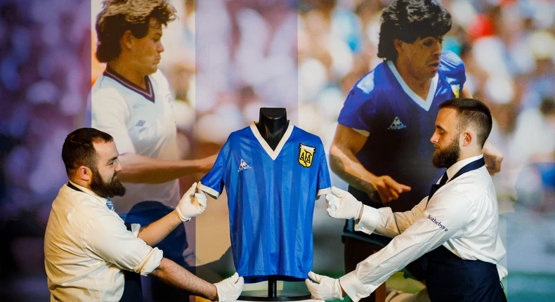 Diego Maradona 'hand of God' shirt sold for record £7.1m at auction, Diego  Maradona