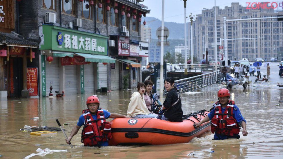 Thousands evacuated as flood raze south China - Adomonline.com