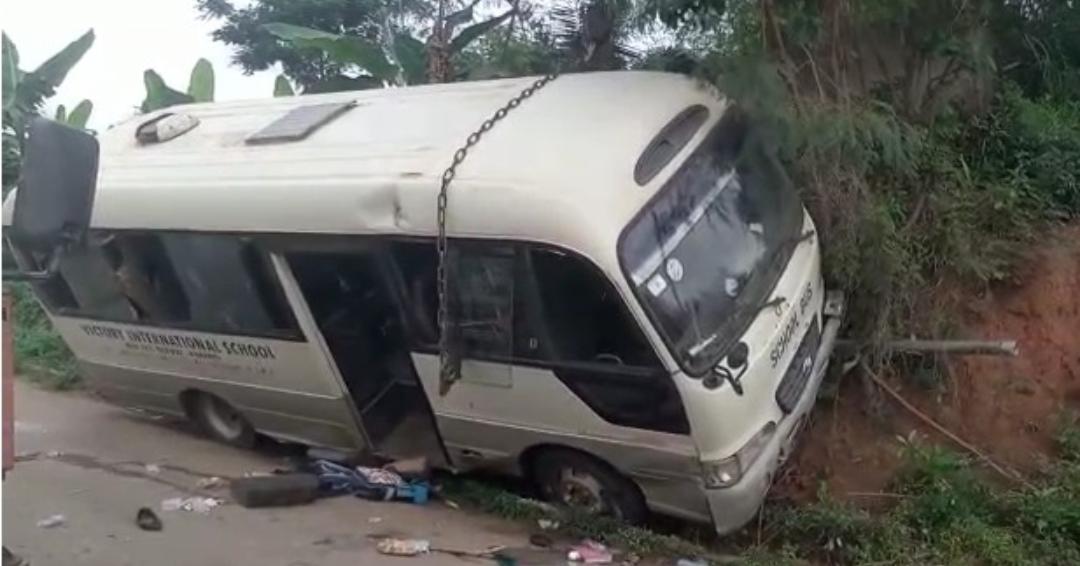 Teacher dies in accident involving school bus - Adomonline.com