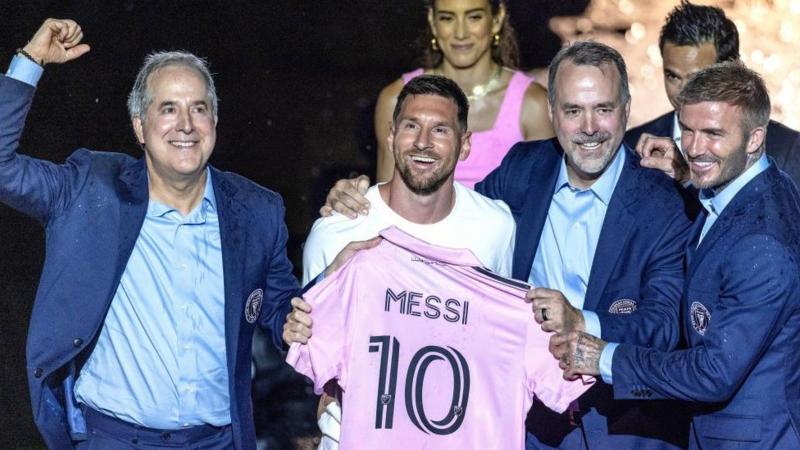 Inter Miami Unveil Lionel Messi To Sold-out Crowd - Adomonline.com