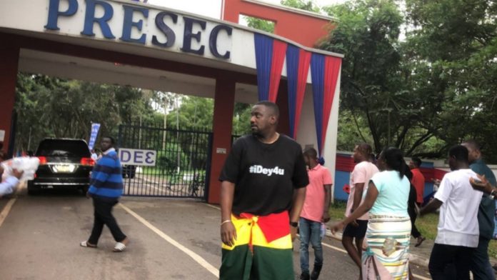 John Dumelo walking bare footed and backwards