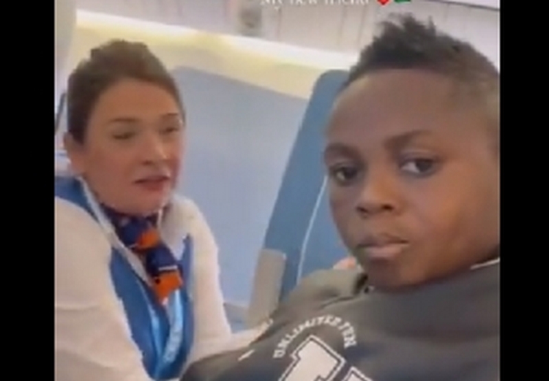 Yaw Dabo's heartwarming encounter with air hostess [Watch] - Adomonline.com