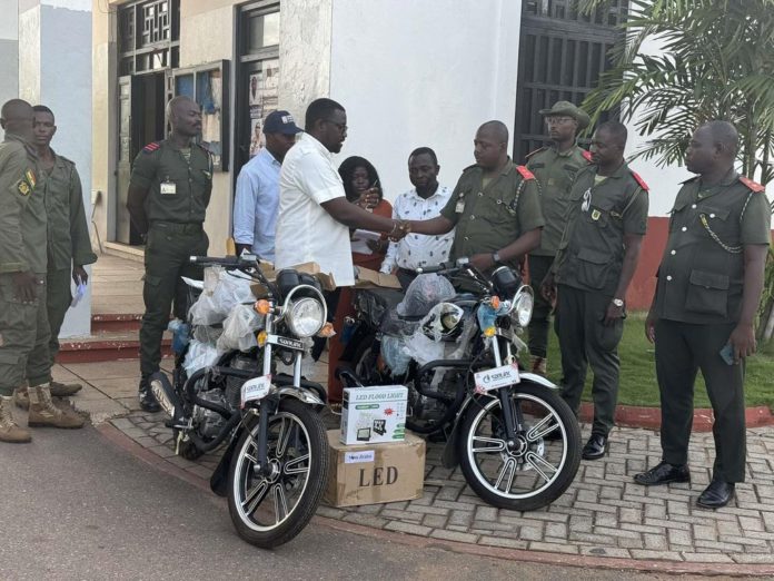 John Dumelo donates to Legon