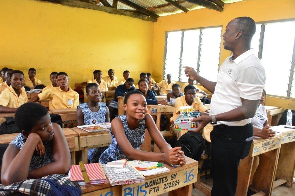 David Narh, Digital Channels Manager taking students of Aburi Presbyterian Secondary Technical School through Robotics