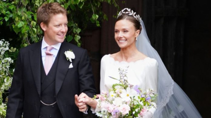 UK’s ‘most eligible bachelor’ ties knot – with a little help from Prince William