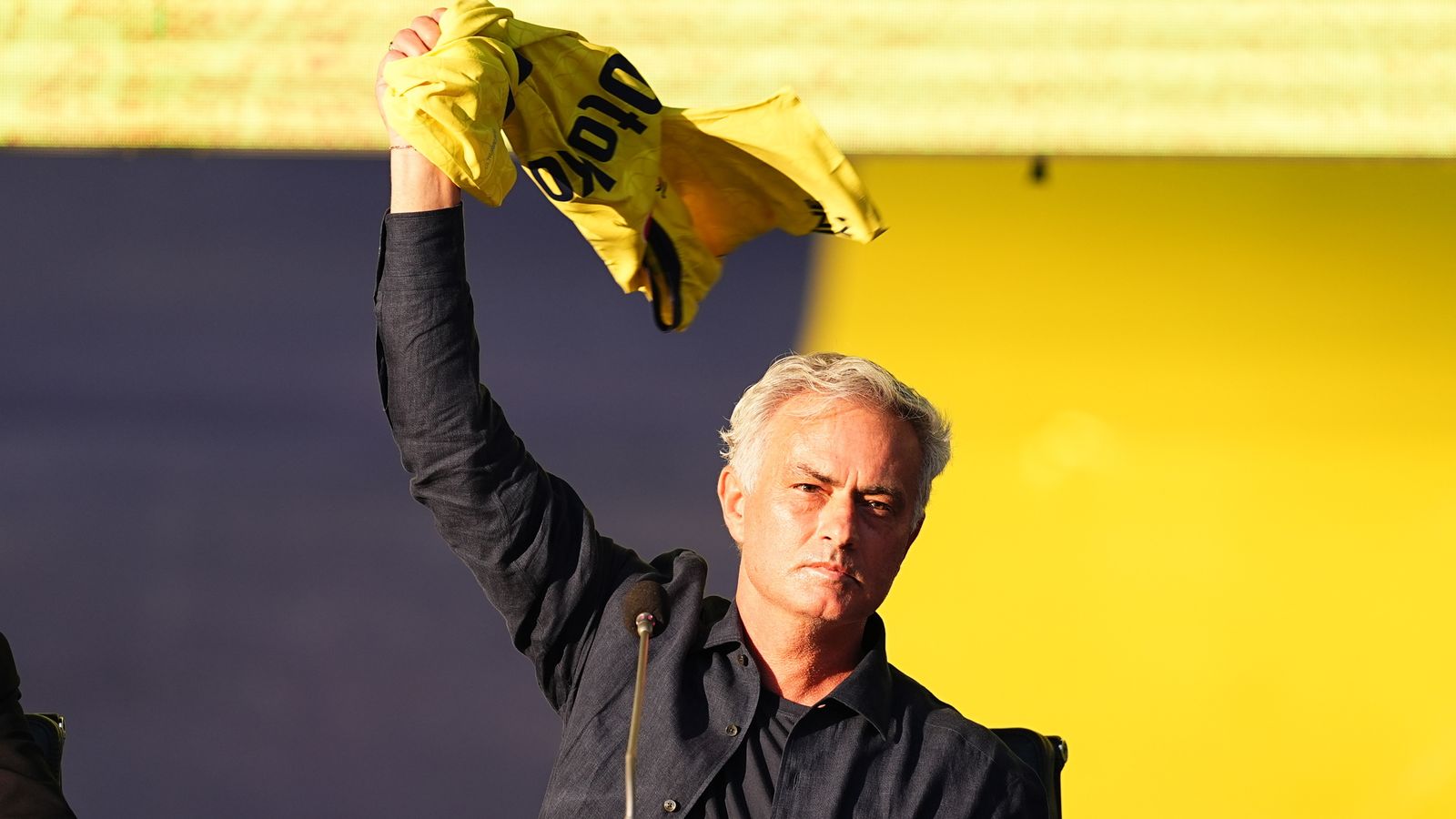 Fenerbahce Appoint Jose Mourinho As New Head Coach 