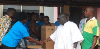 Akwamuhene donates GH¢300,000 lab equipment to Akyem Awisa clinic