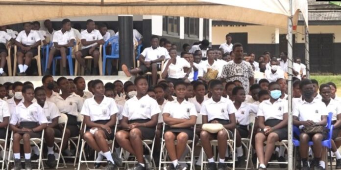 Accra High School receives 2400 tablets under 1 Tablet- 1 Student initiative