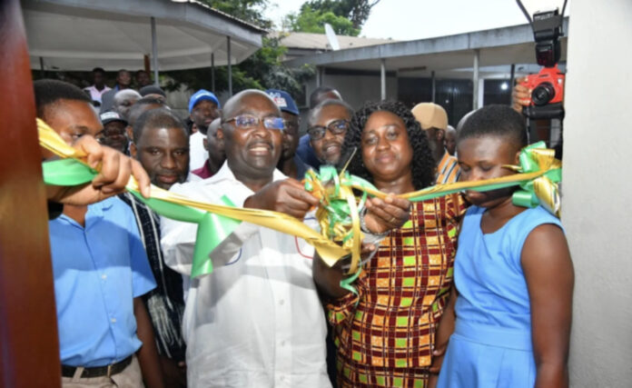 Bawumia commissions ICT labs for two schools for the blind