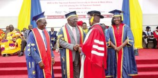 Sir Sam Jonah (2nd from left), Chancellor of UCC, congratulating Dr Ben Bishop Nyanihorba Ayamba. Looking on are Prof. Johnson Nyarko Boampong (left), Vice-Chancellor, and Prof. Rosemond Boohene, Pro Vice-Chancellor of UCC