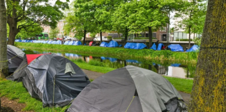 Getty Images Rows of tents housing asylum seekers pitched along Dublin's Grand Canal in May this year