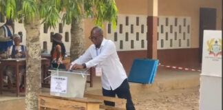 The New Patriotic Party (NPP) Parliamentary Candidate for Asutifi South, Yaw Owusu Brempong in the Ahafo Region has cast his vote at the Methodist JHS polling station.