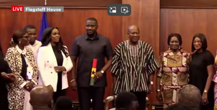 Mahama swears in Dumelo, Srem Sai, Suhuyini, other deputy ministers